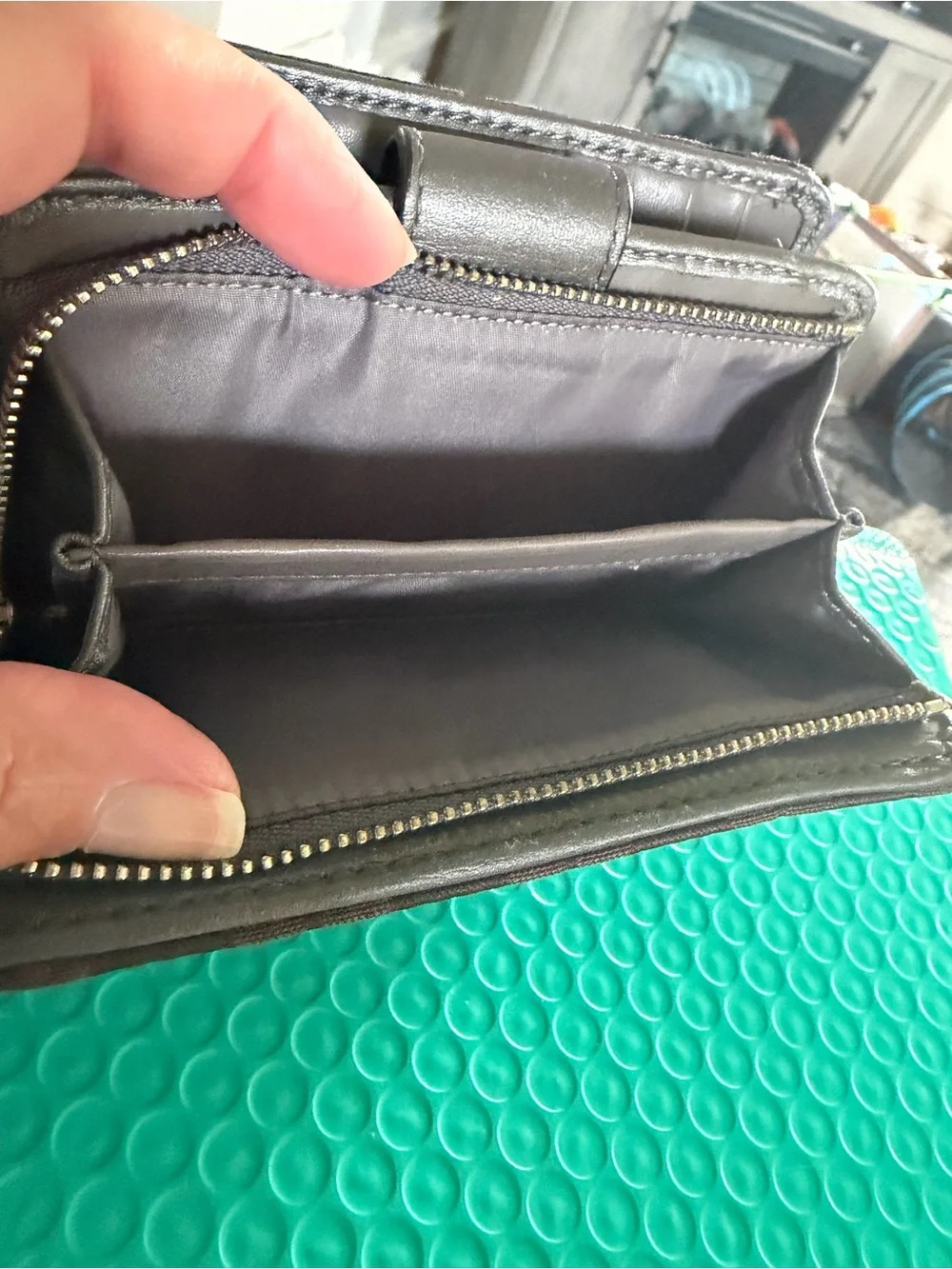 Coach bi fold